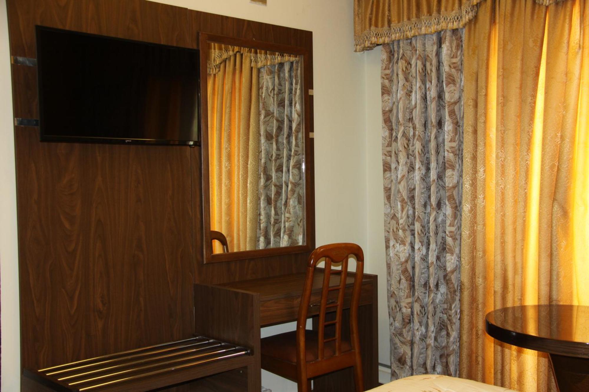 Lamedina Hotel & Resort Джуния Екстериор снимка