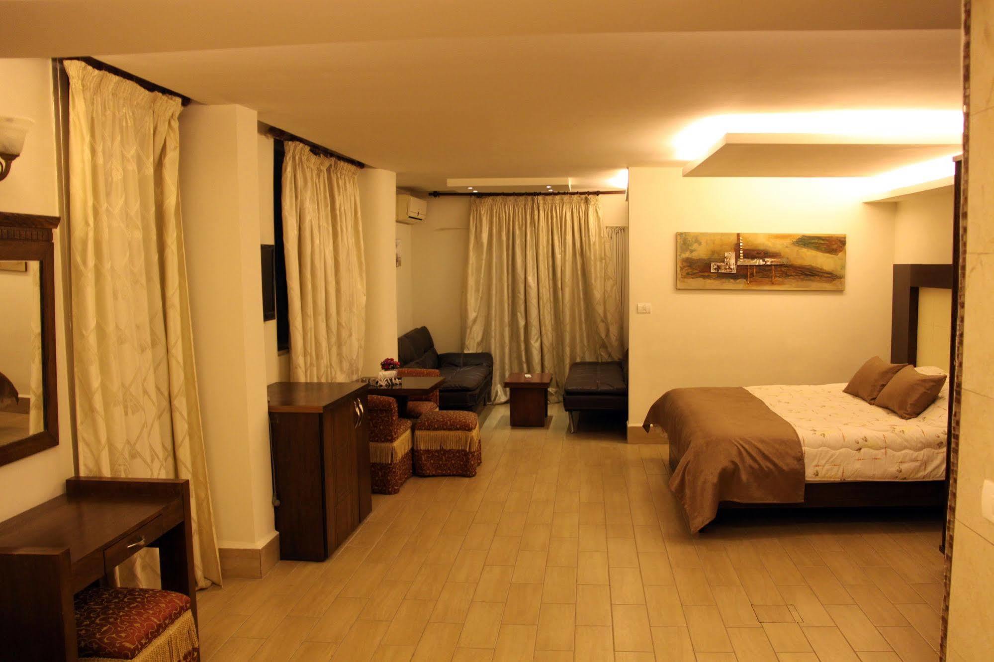 Lamedina Hotel & Resort Джуния Екстериор снимка