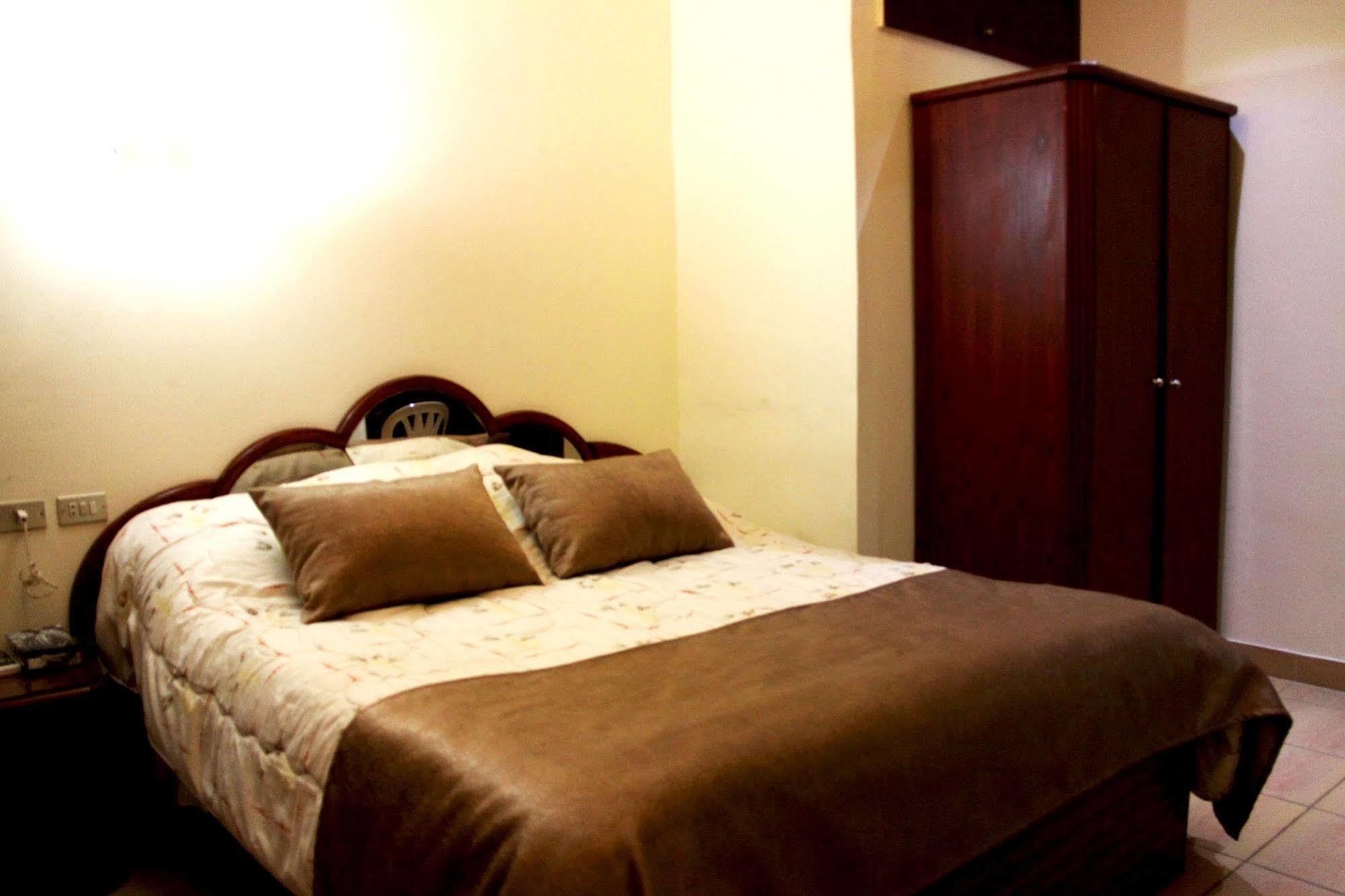 Lamedina Hotel & Resort Джуния Екстериор снимка