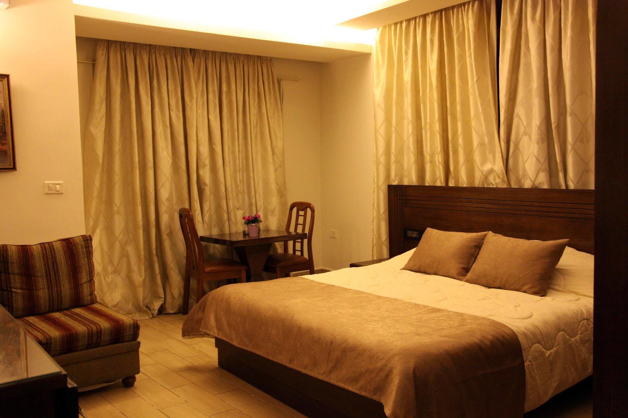 Lamedina Hotel & Resort Джуния Екстериор снимка