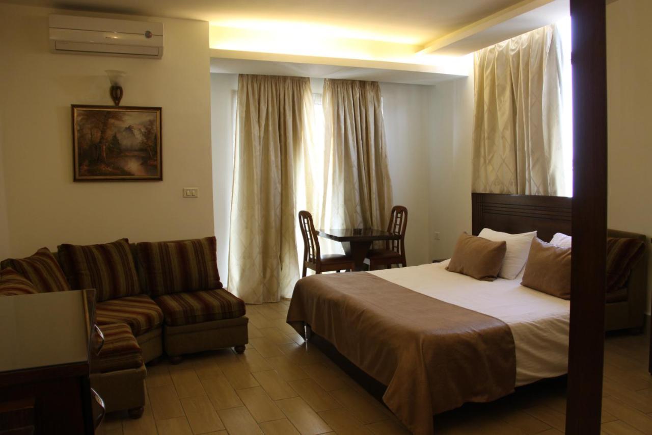 Lamedina Hotel & Resort Джуния Екстериор снимка