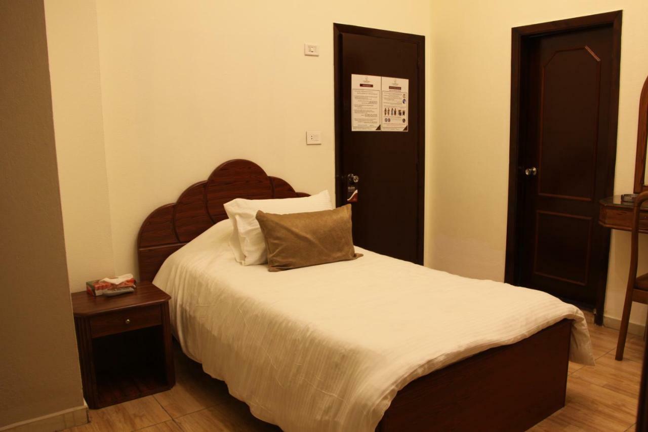 Lamedina Hotel & Resort Джуния Стая снимка